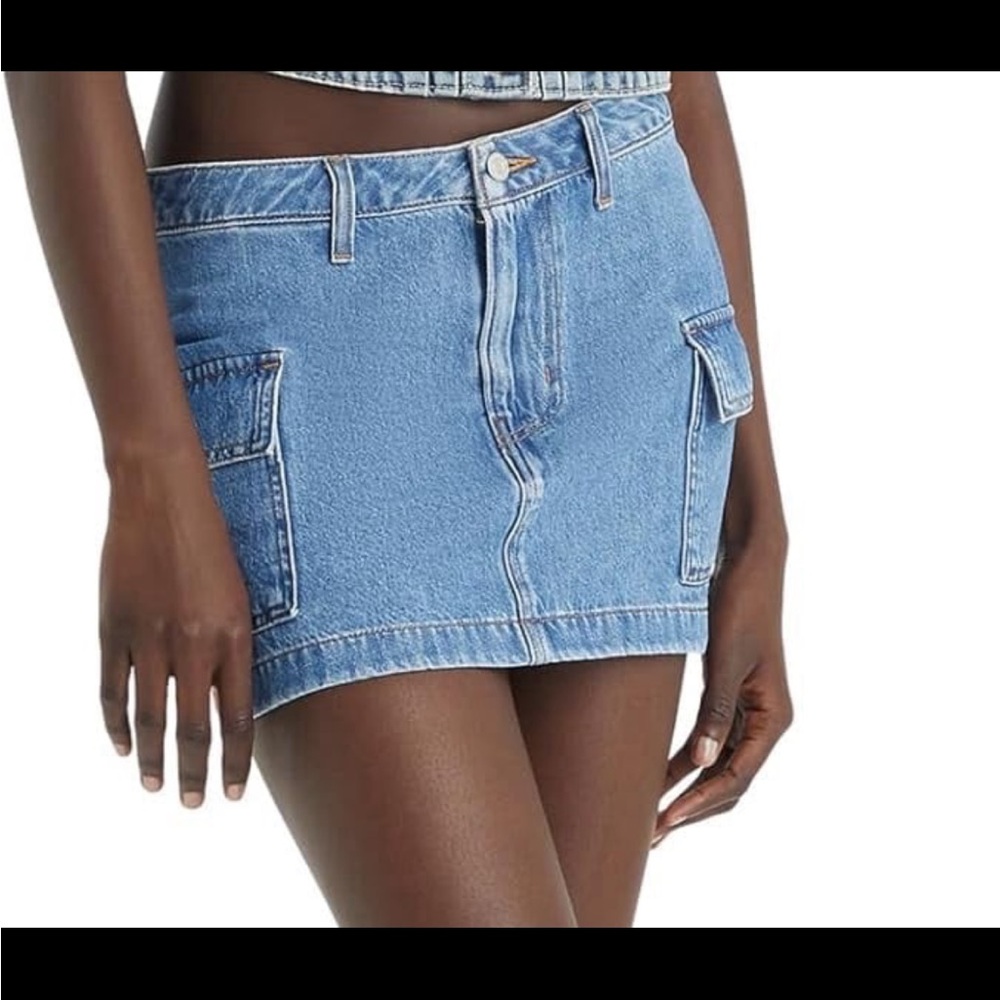 Stylish Levi’s Blue Denim Mini Skirt size 26